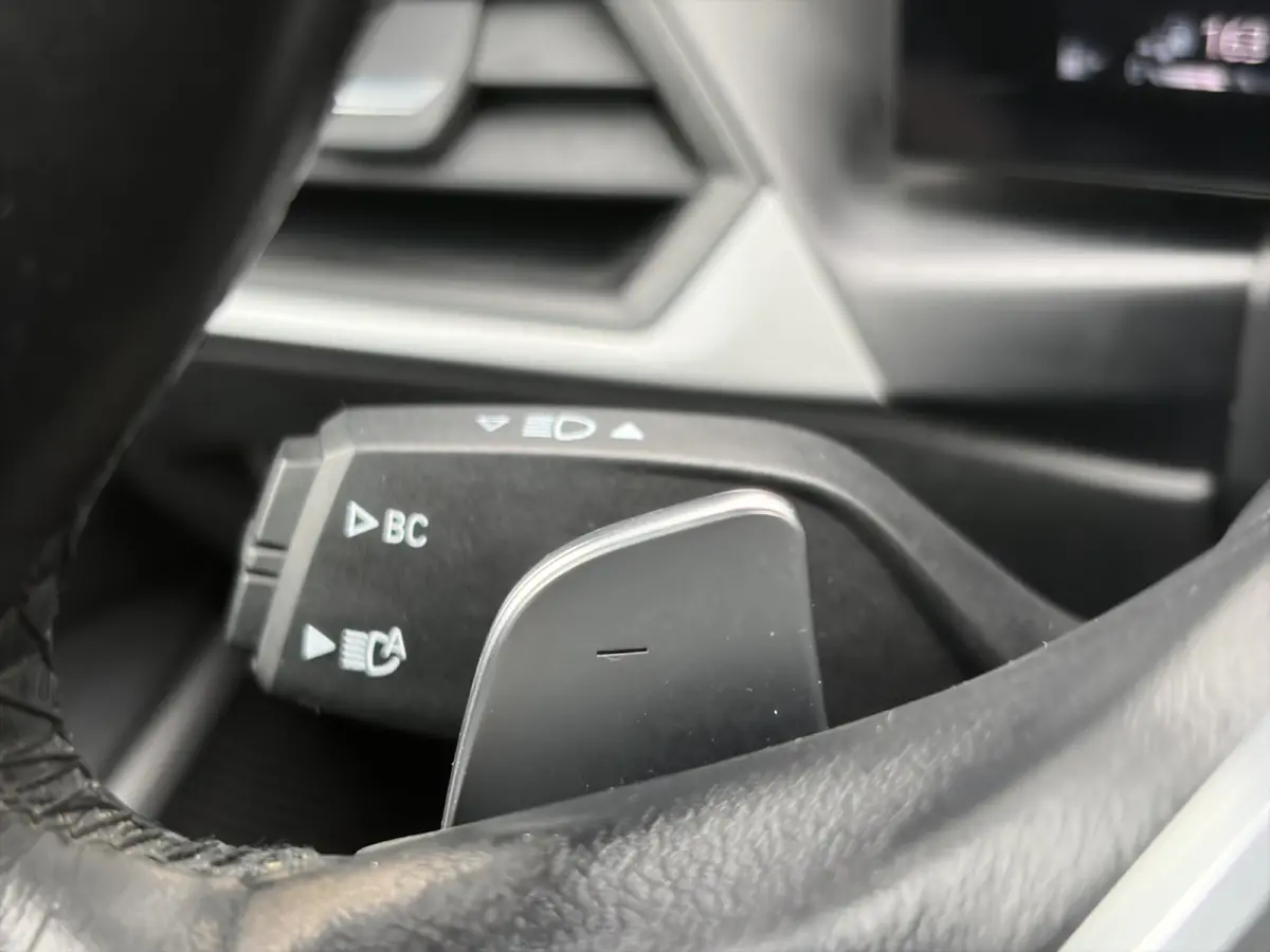 330e Executive 293pk | Nieuw Model | Virtual Cockpit | Apple Carplay/Android Auto | Dab | Elektrisch bedienbare achterklep | LED koplampen | Sportstoelen | Trekhaak elektrisch bedienbaar | Z