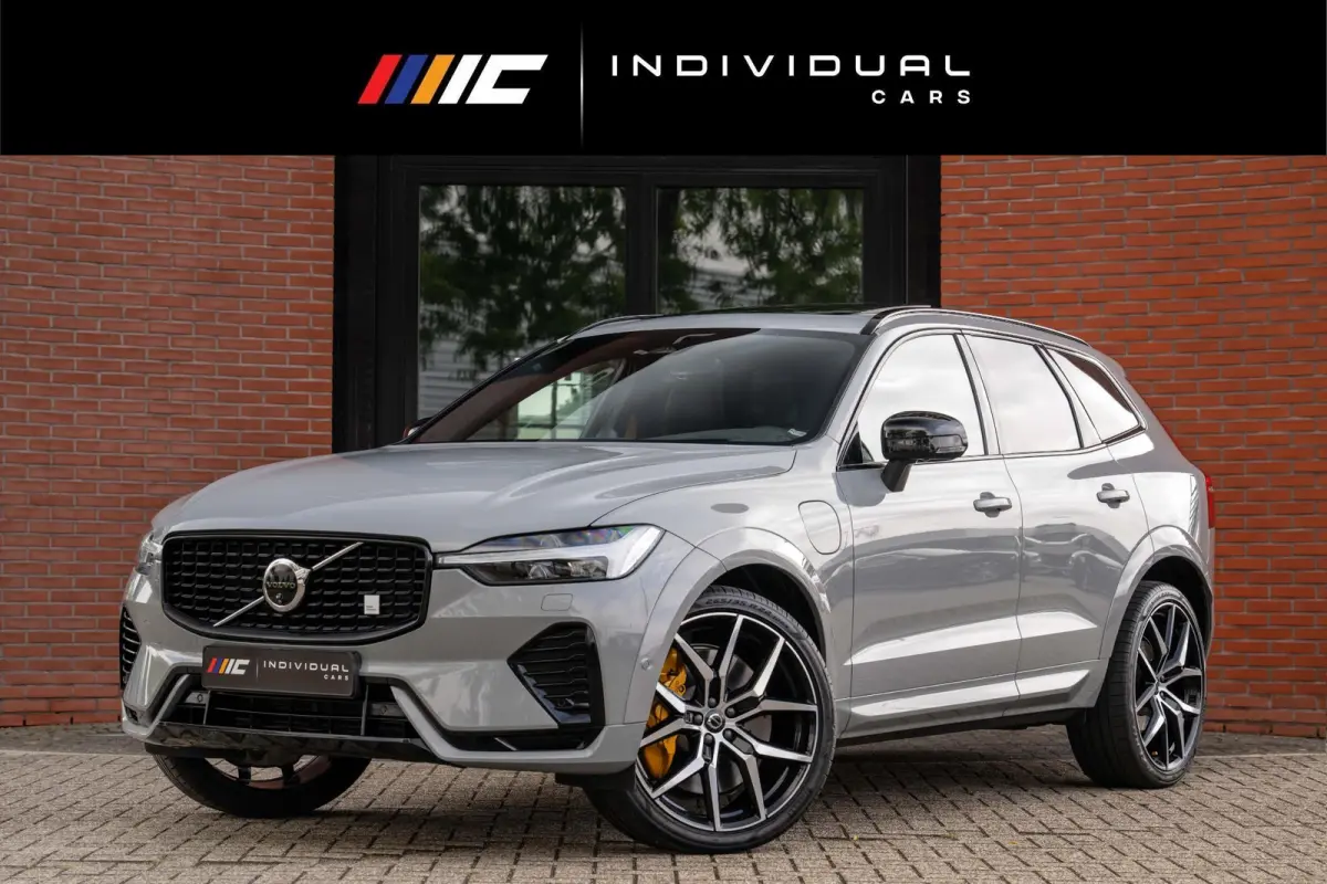 2.0 T8 AWD Polestar Engineered HEICO B&W Pano