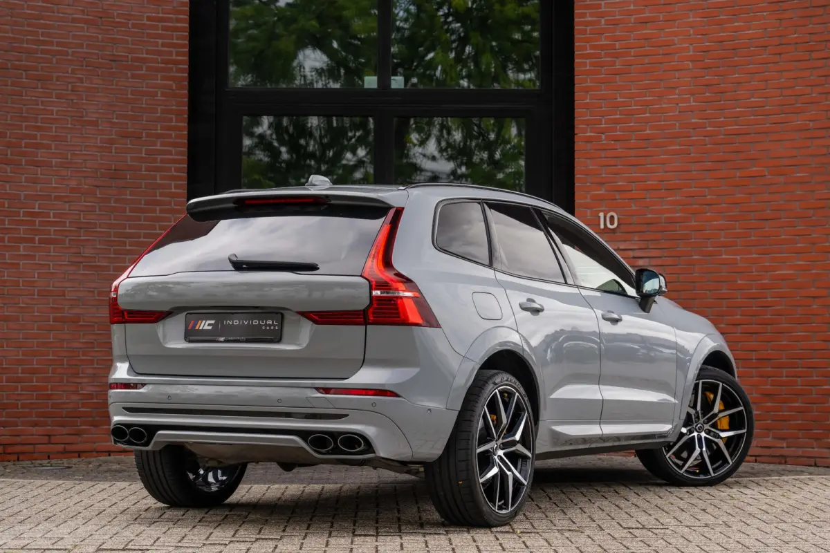 2.0 T8 AWD Polestar Engineered HEICO B&W Pano