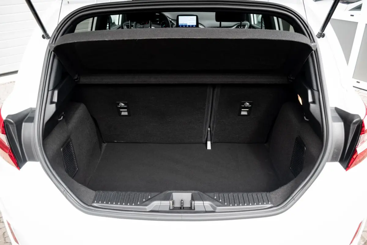 1.0 EcoBoost Hybrid ST-Line|WINTERPACK|KEYLESS|CLIMATE|CARPLAY|PDC|PARK ASSIST