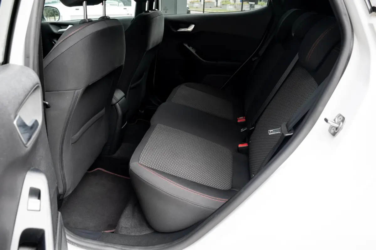 1.0 EcoBoost Hybrid ST-Line|WINTERPACK|KEYLESS|CLIMATE|CARPLAY|PDC|PARK ASSIST
