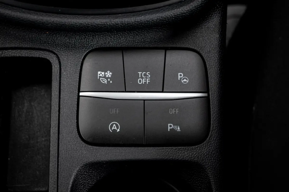 1.0 EcoBoost Hybrid ST-Line|WINTERPACK|KEYLESS|CLIMATE|CARPLAY|PDC|PARK ASSIST