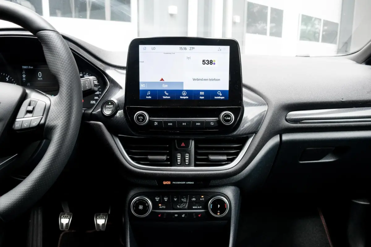 1.0 EcoBoost Hybrid ST-Line|WINTERPACK|KEYLESS|CLIMATE|CARPLAY|PDC|PARK ASSIST