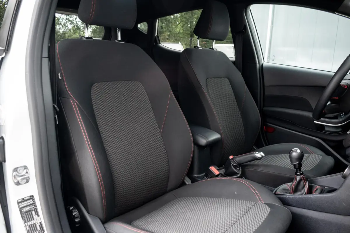 1.0 EcoBoost Hybrid ST-Line|WINTERPACK|KEYLESS|CLIMATE|CARPLAY|PDC|PARK ASSIST