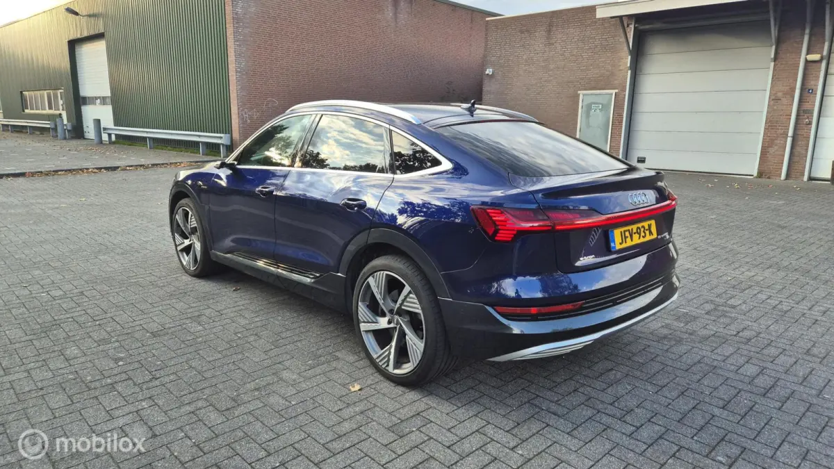 55 quattro S edition, B&O, pano, night