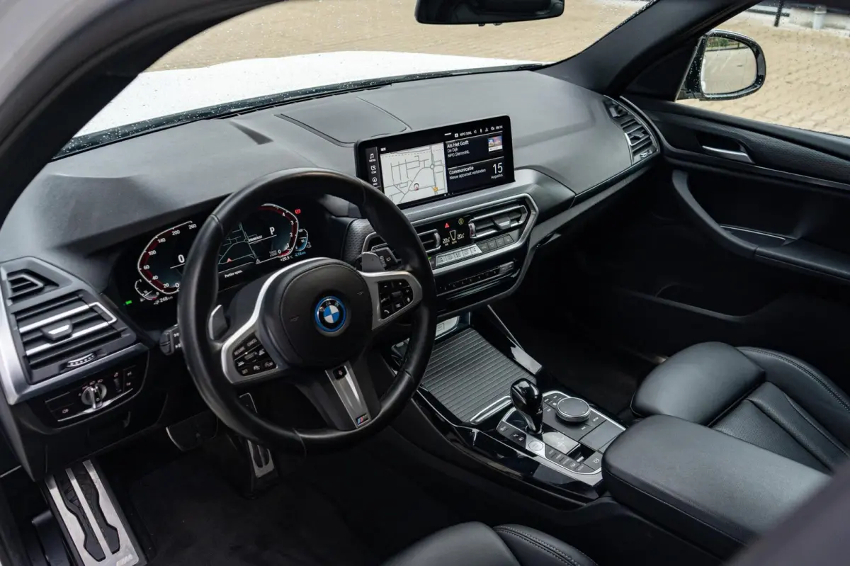 xDrive30e High Executive M-Sport *Nw Model* Stuurverw*