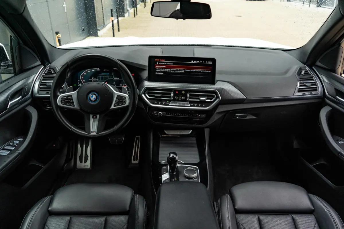 xDrive30e High Executive M-Sport *Nw Model* Stuurverw*