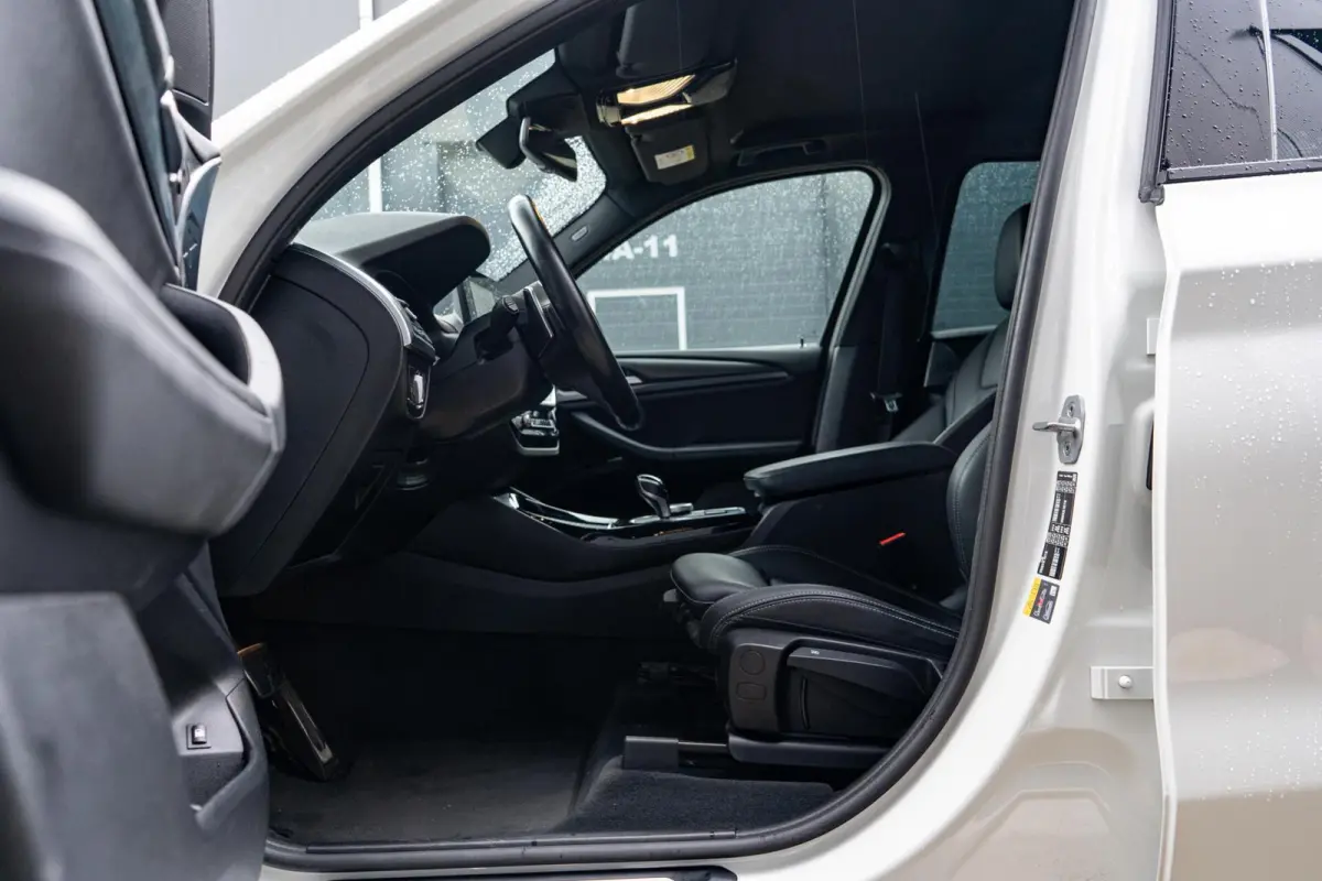 xDrive30e High Executive M-Sport *Nw Model* Stuurverw*