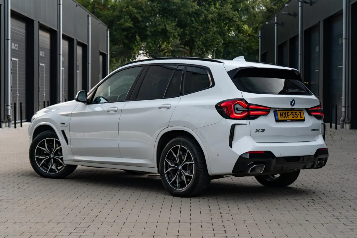 xDrive30e High Executive M-Sport *Nw Model* Stuurverw*