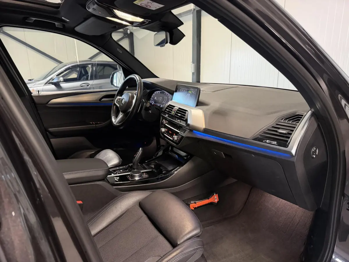 xDrive30e High Executive M-sport Pano Trekhaak Camera