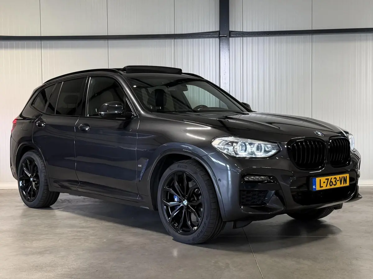 xDrive30e High Executive M-sport Pano Trekhaak Camera