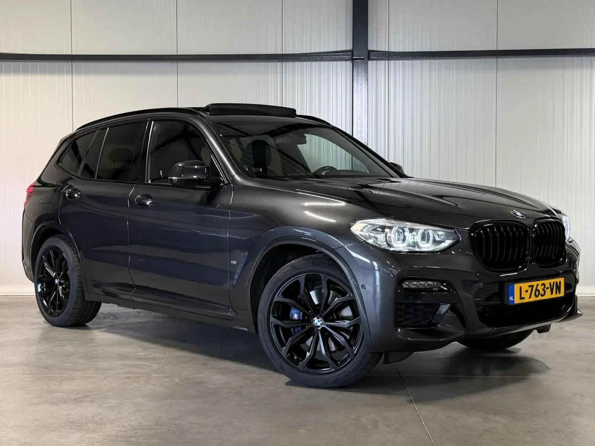 xDrive30e High Executive M-sport Pano Trekhaak Camera