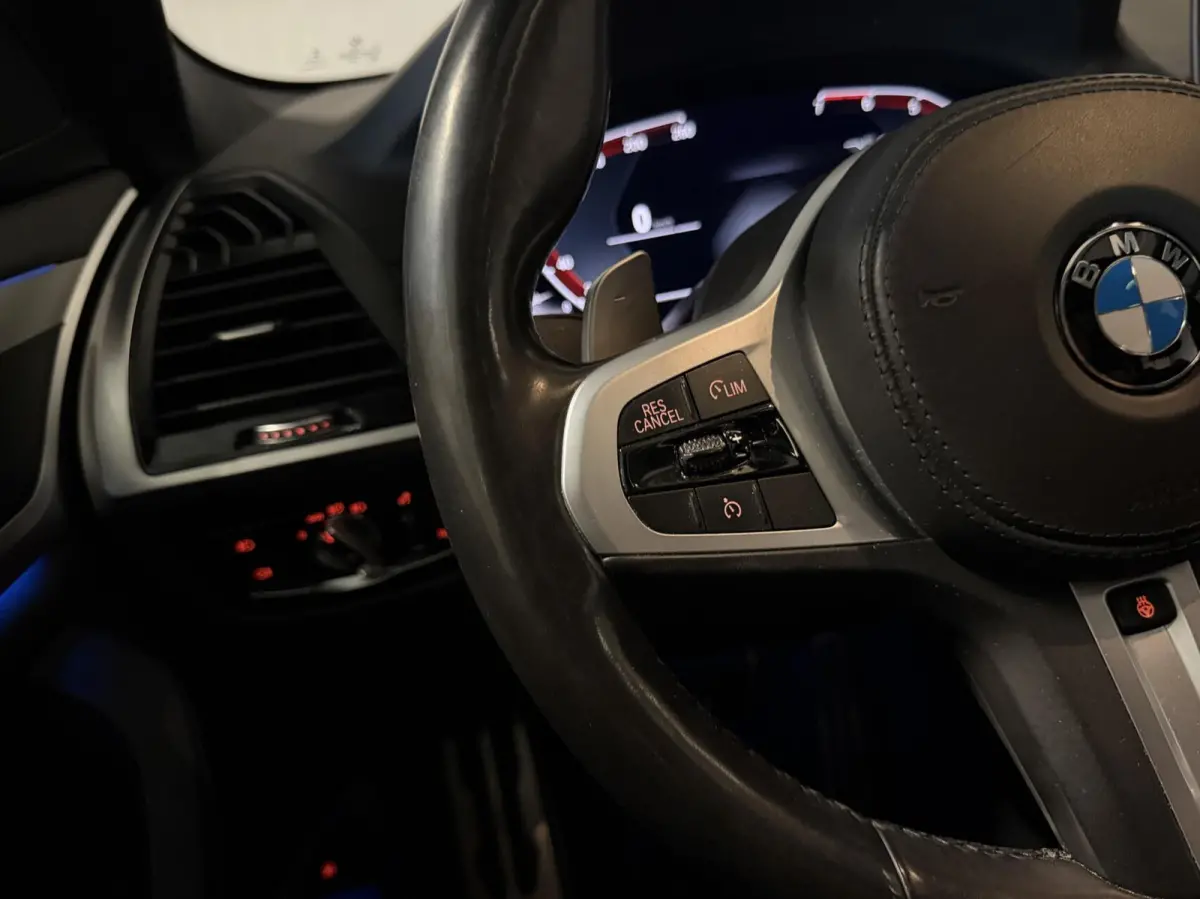 xDrive30e High Executive M-sport Pano Trekhaak Camera