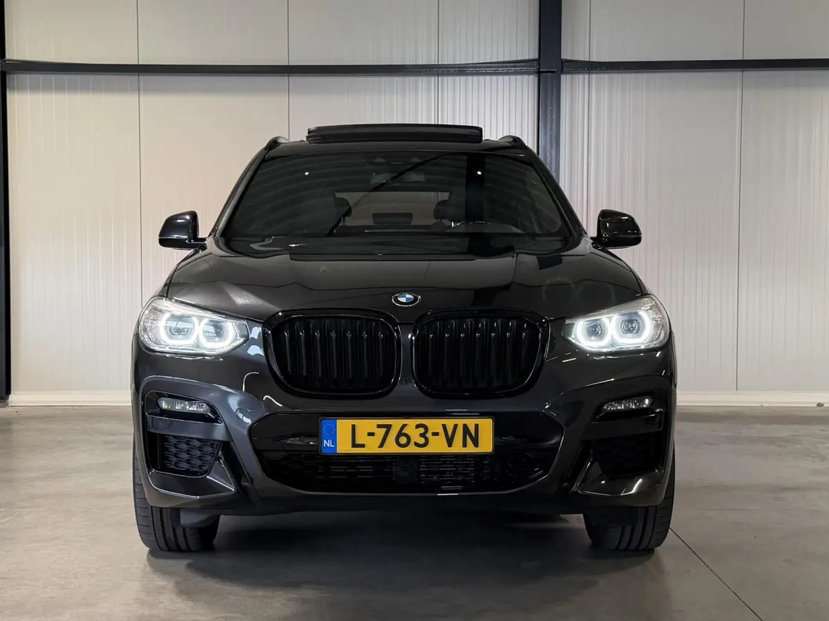 xDrive30e High Executive M-sport Pano Trekhaak Camera
