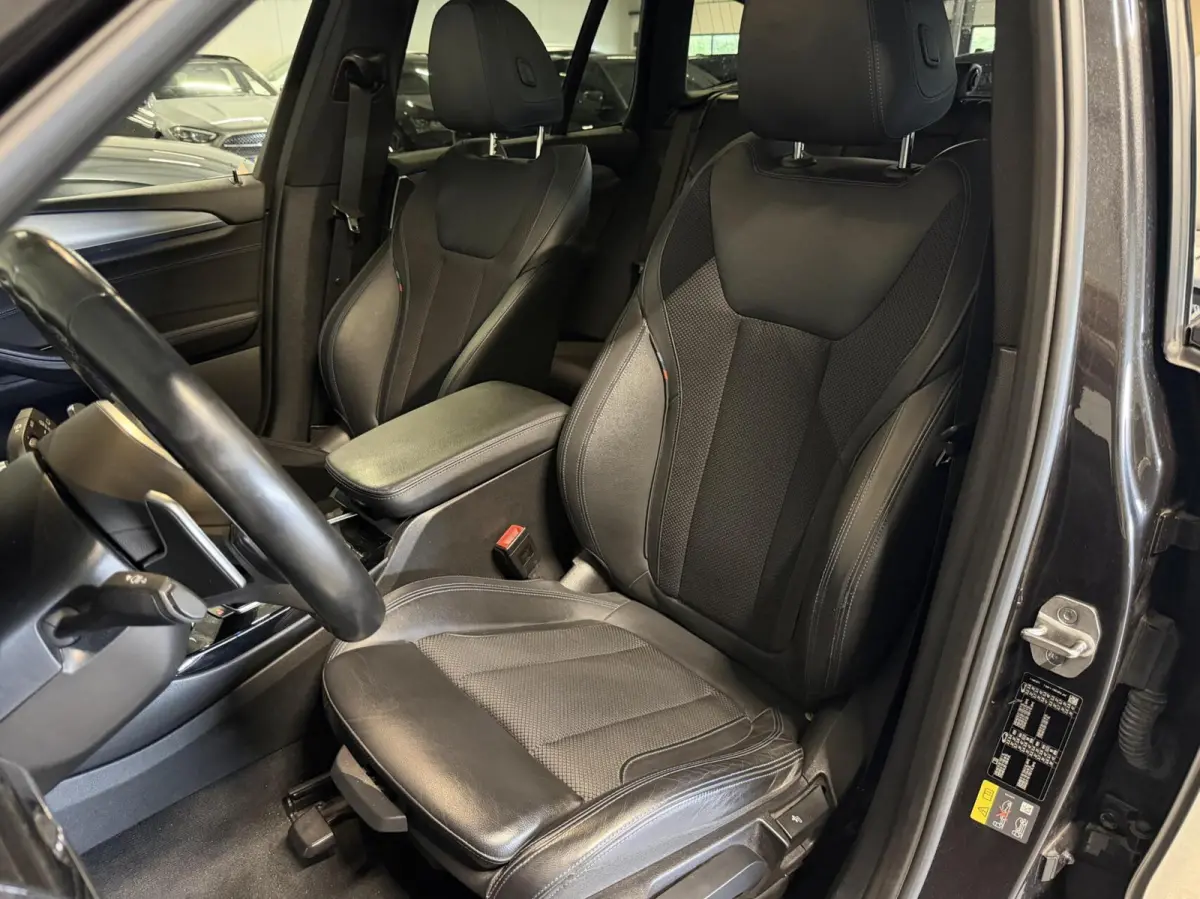 xDrive30e High Executive M-sport Pano Trekhaak Camera