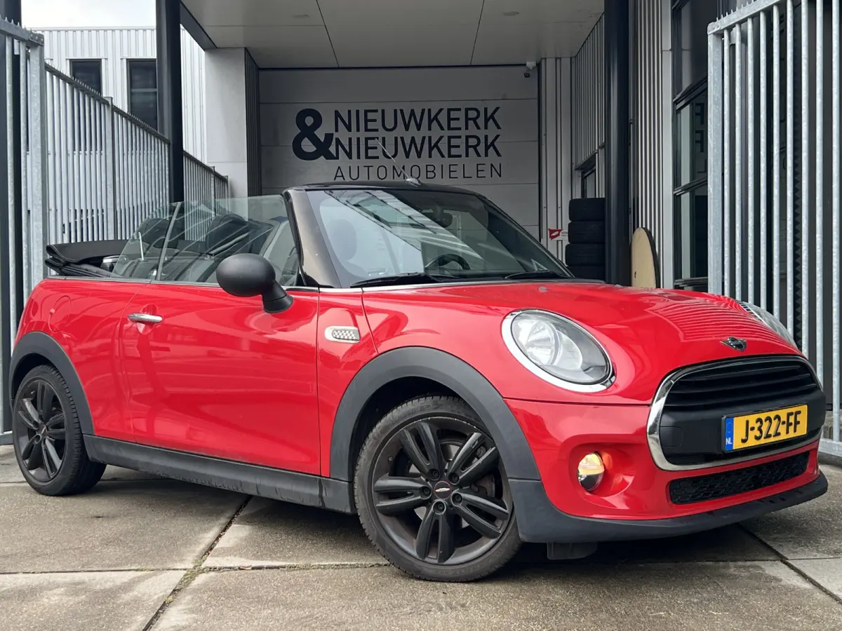 1.2 One Business | STOELVERWARMING | LMV JCW 17'' | PDC | AIRCO | BLUETOOTH
