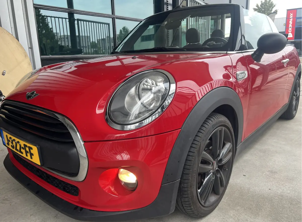 1.2 One Business | STOELVERWARMING | LMV JCW 17'' | PDC | AIRCO | BLUETOOTH