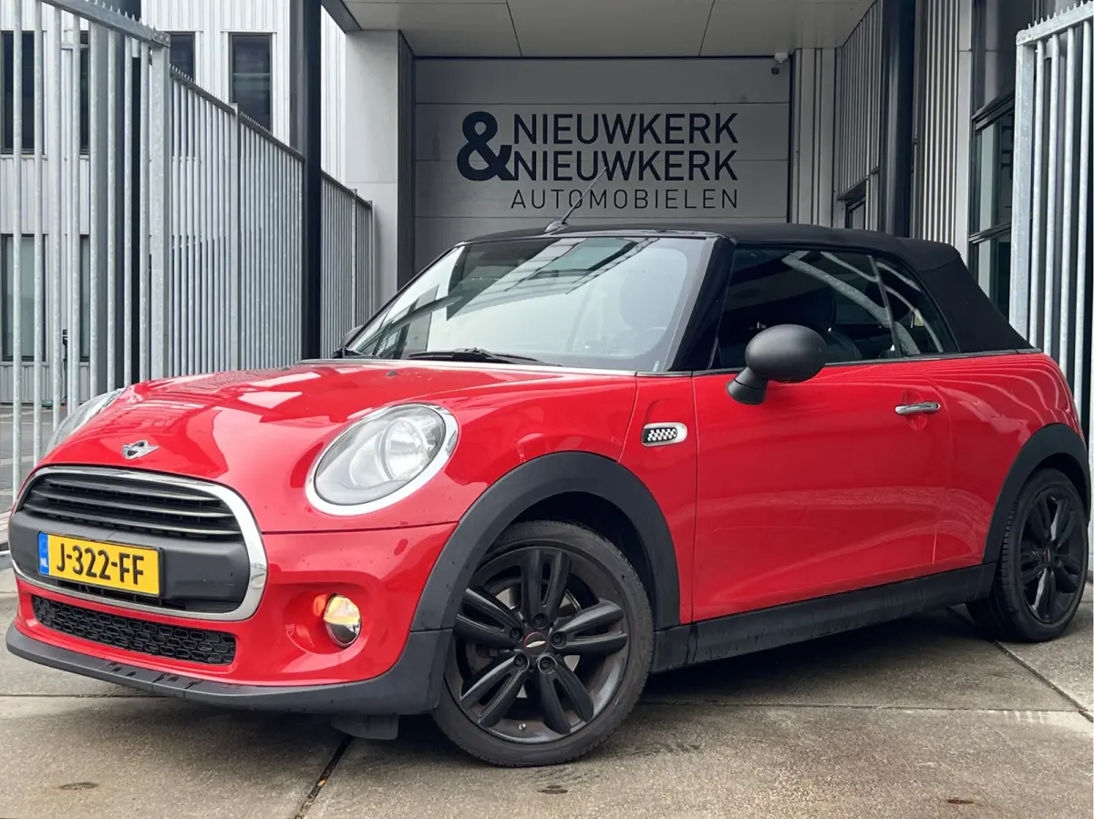 1.2 One Business | STOELVERWARMING | LMV JCW 17'' | PDC | AIRCO | BLUETOOTH