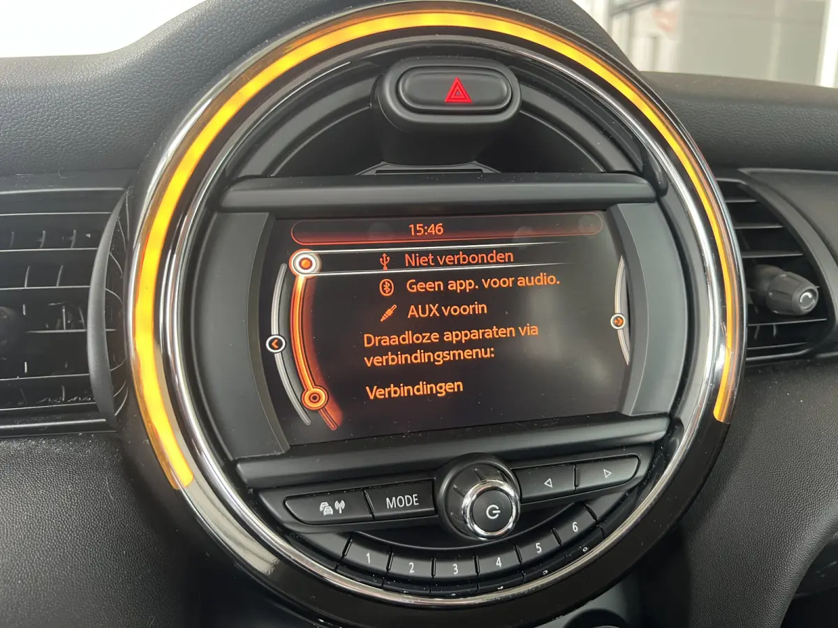 1.5 One Business | AUTOMAAT | NAVI | PDC V+A | CRUISE CONTROL | CLIMATE CONTROL | LMV 16'' | STOELVERWARMING | BLUETOOTH | LED