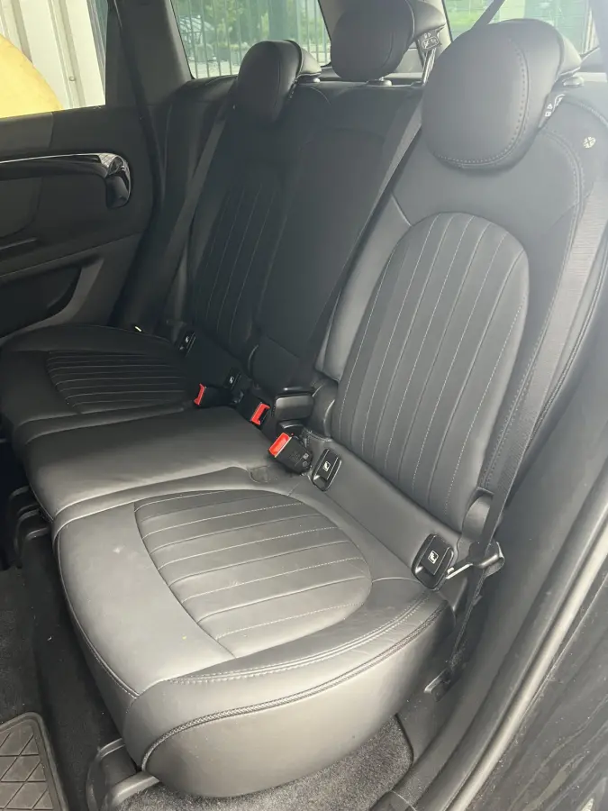 1.5 Cooper Chili | AUTOMAAT | HEAD-UP DISPLAY | LEDER | SCHUIF/KANTELDAK | CARPLAY | HARMAN/KARDON | CAMERA | NAVI | CRUISE CONTROL | PDC V+A | CLIMATE CONTROL | LMV 18'' | STOELVERWARMING |