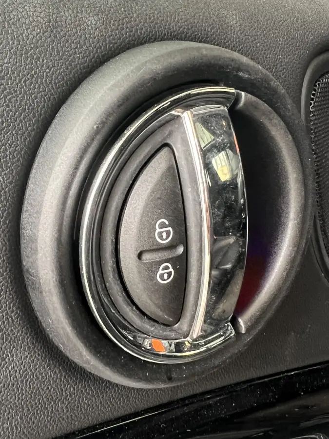 1.5 Cooper Chili | AUTOMAAT | HEAD-UP DISPLAY | LEDER | SCHUIF/KANTELDAK | CARPLAY | HARMAN/KARDON | CAMERA | NAVI | CRUISE CONTROL | PDC V+A | CLIMATE CONTROL | LMV 18'' | STOELVERWARMING |