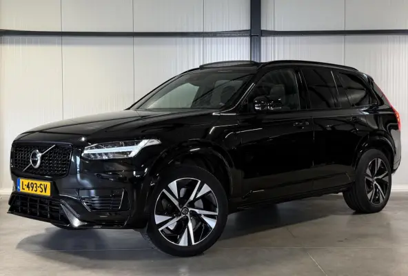 2.0 T8 Recharge AWD R-Design Pano Memory 7P NAP