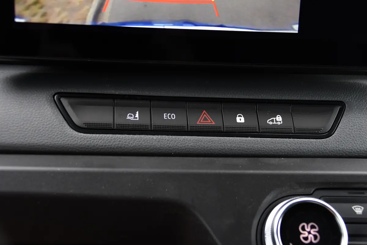 T35 L2H2 Extra long range 87 kWh Camera, Cruise, Carplay, LED, Clima, Stoelverwarming, Laadruimte Betimmering, 143pk, Virtual, Sensoren, Uniek!
