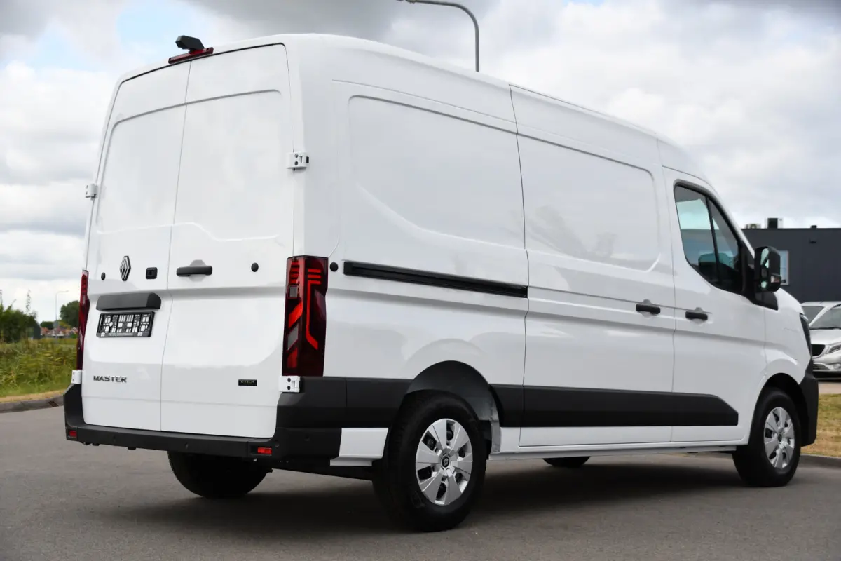 T35 L2H2 Extra long range 87 kWh Camera, Cruise, Carplay, LED, Clima, Stoelverwarming, Laadruimte Betimmering, 143pk, Virtual, Sensoren, Uniek!