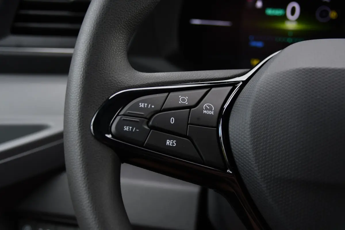 T35 L2H2 Extra long range 87 kWh Camera, Cruise, Carplay, LED, Clima, Stoelverwarming, Laadruimte Betimmering, 143pk, Virtual, Sensoren, Uniek!