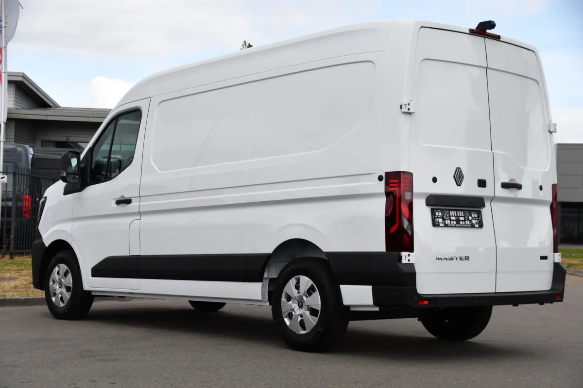 T35 L2H2 Extra long range 87 kWh Camera, Cruise, Carplay, LED, Clima, Stoelverwarming, Laadruimte Betimmering, 143pk, Virtual, Sensoren, Uniek!
