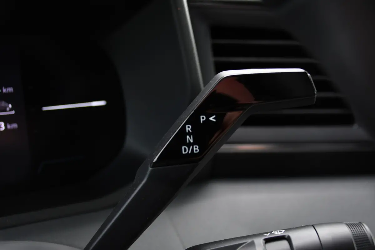 T35 L2H2 Extra long range 87 kWh Camera, Cruise, Carplay, LED, Clima, Stoelverwarming, Laadruimte Betimmering, 143pk, Virtual, Sensoren, Uniek!