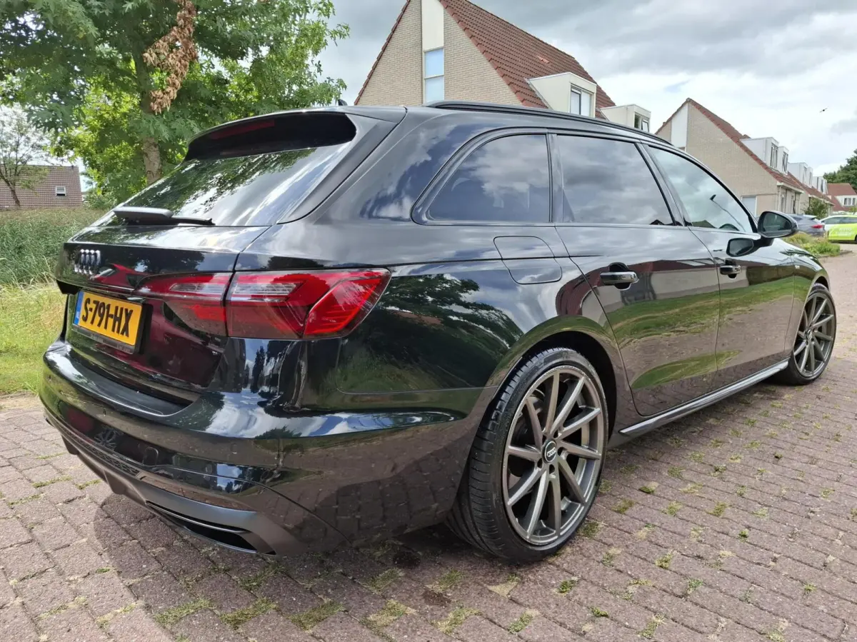 40 TFSI 3x S-Line Launch edition BTW AUTO
