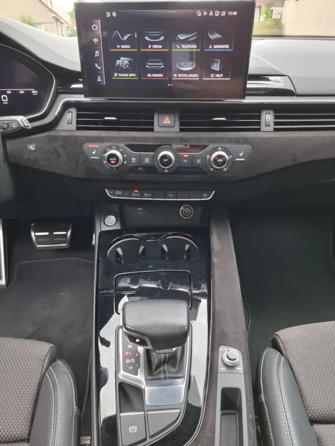40 TFSI 3x S-Line Launch edition BTW AUTO