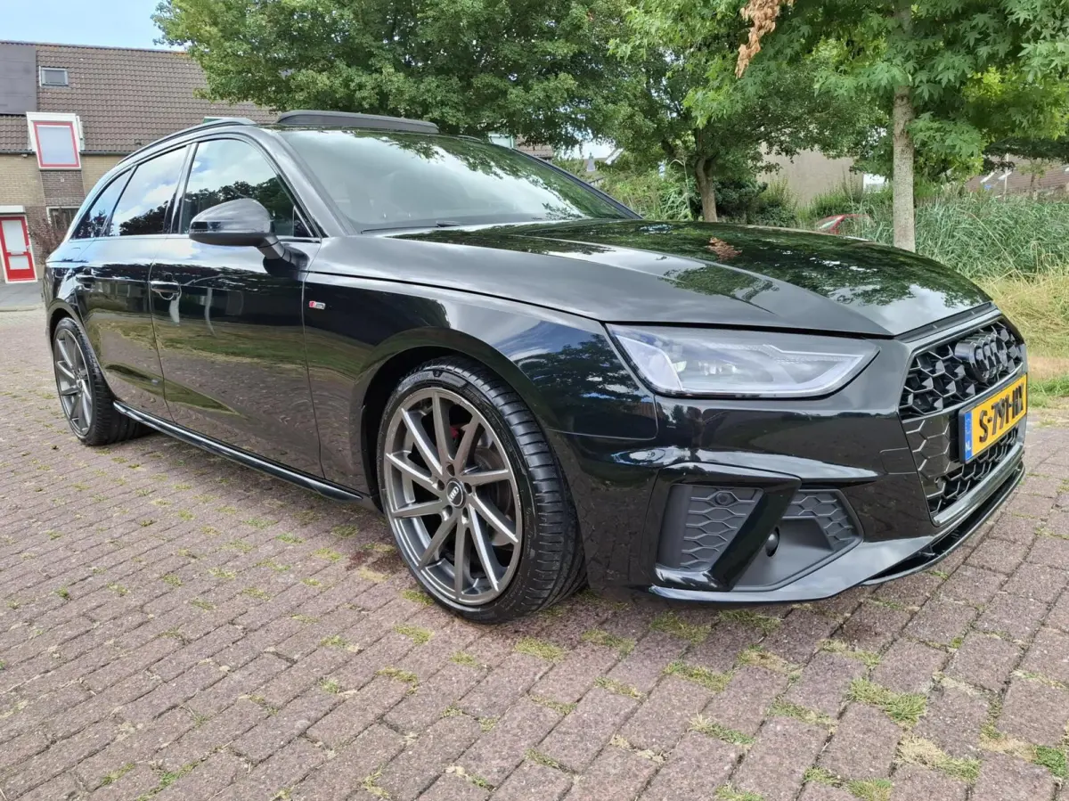 40 TFSI 3x S-Line Launch edition BTW AUTO