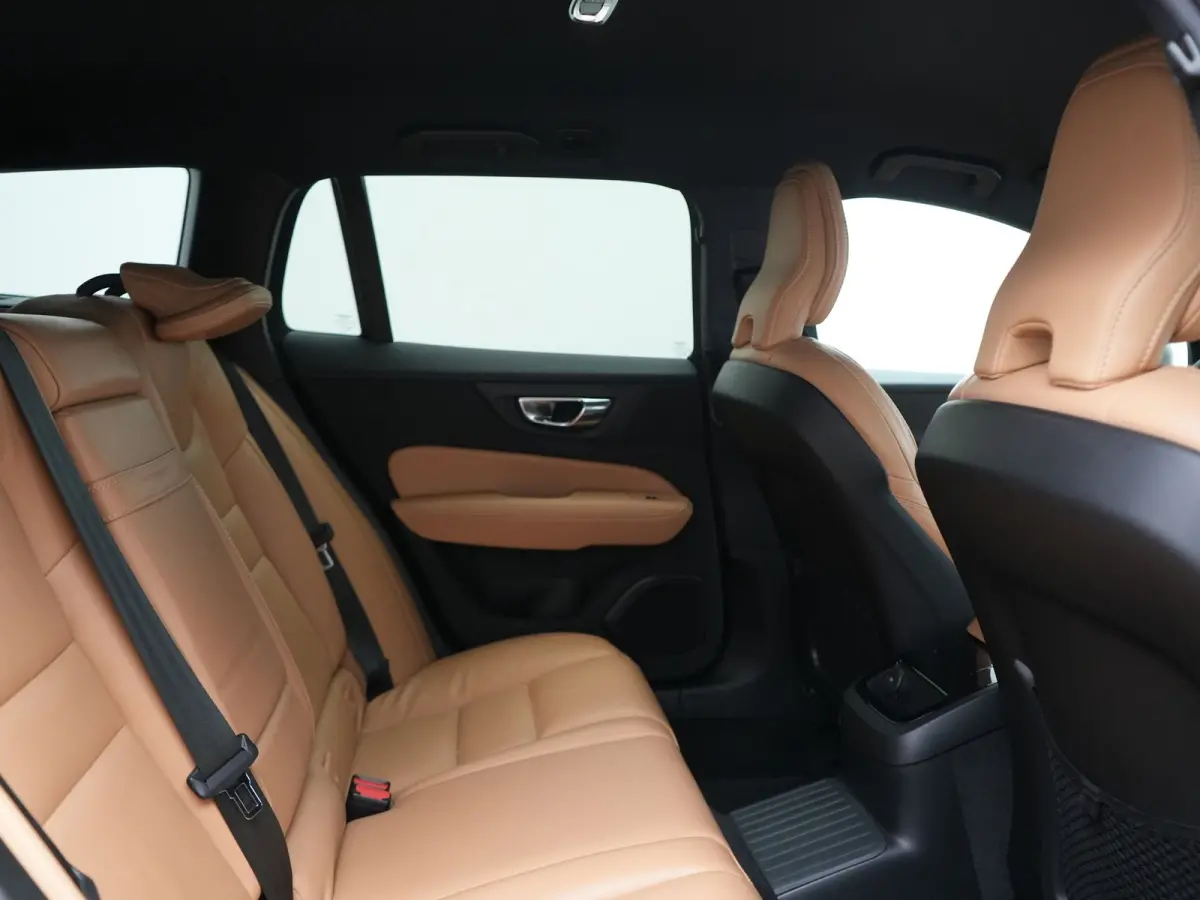 T6 Recharge AWD Inscription PHEV 340pk Dealer O.H | Trekhaak Af Fabriek | Adaptive Cruise | 360 Camera | Head Up | Lederen Sportstoelen Memory & Verkoeling | Keyless | Apple Carplay | Stoel 