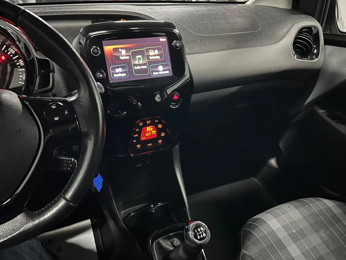 1.0 e-VTi Blue Lease Executive CAMERA / CARPLAY