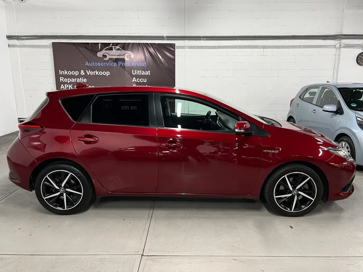1.8 Hybrid Black Edition Automaat