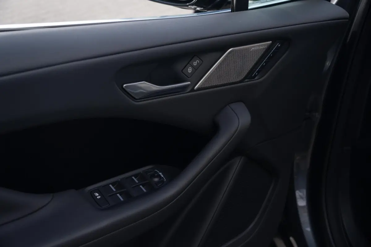 EV400 AWD 90 kWh|Org NL NAP|1ste Eig|Edition SE|Meridian|Leder|LED|CarPlay|Dealer Onderhouden