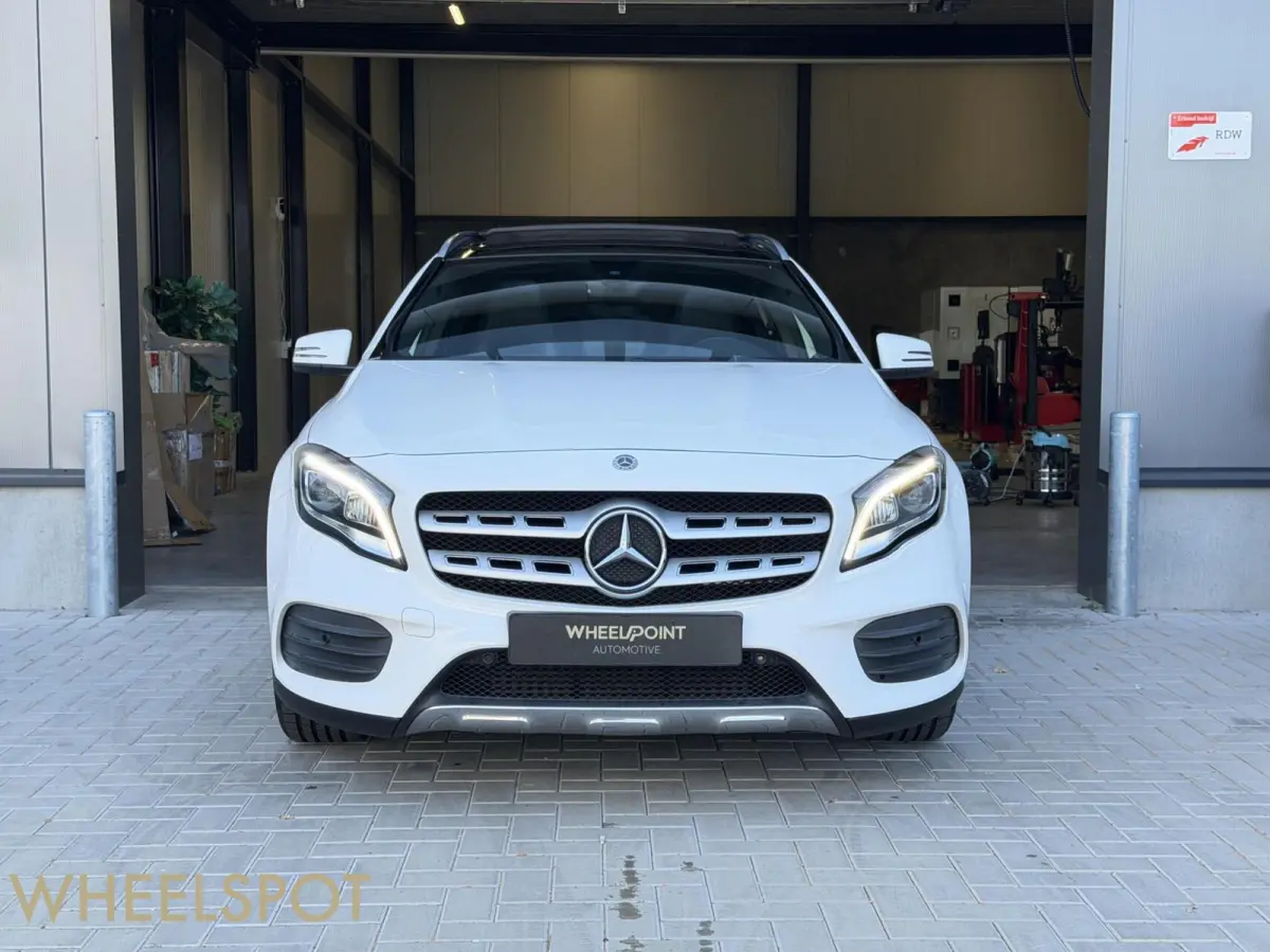 250 4Matic AMG|Pano|Keyless|19 Inch|Camera