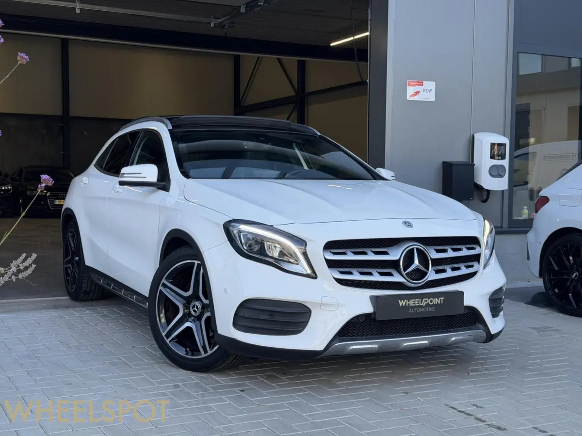 250 4Matic AMG|Pano|Keyless|19 Inch|Camera