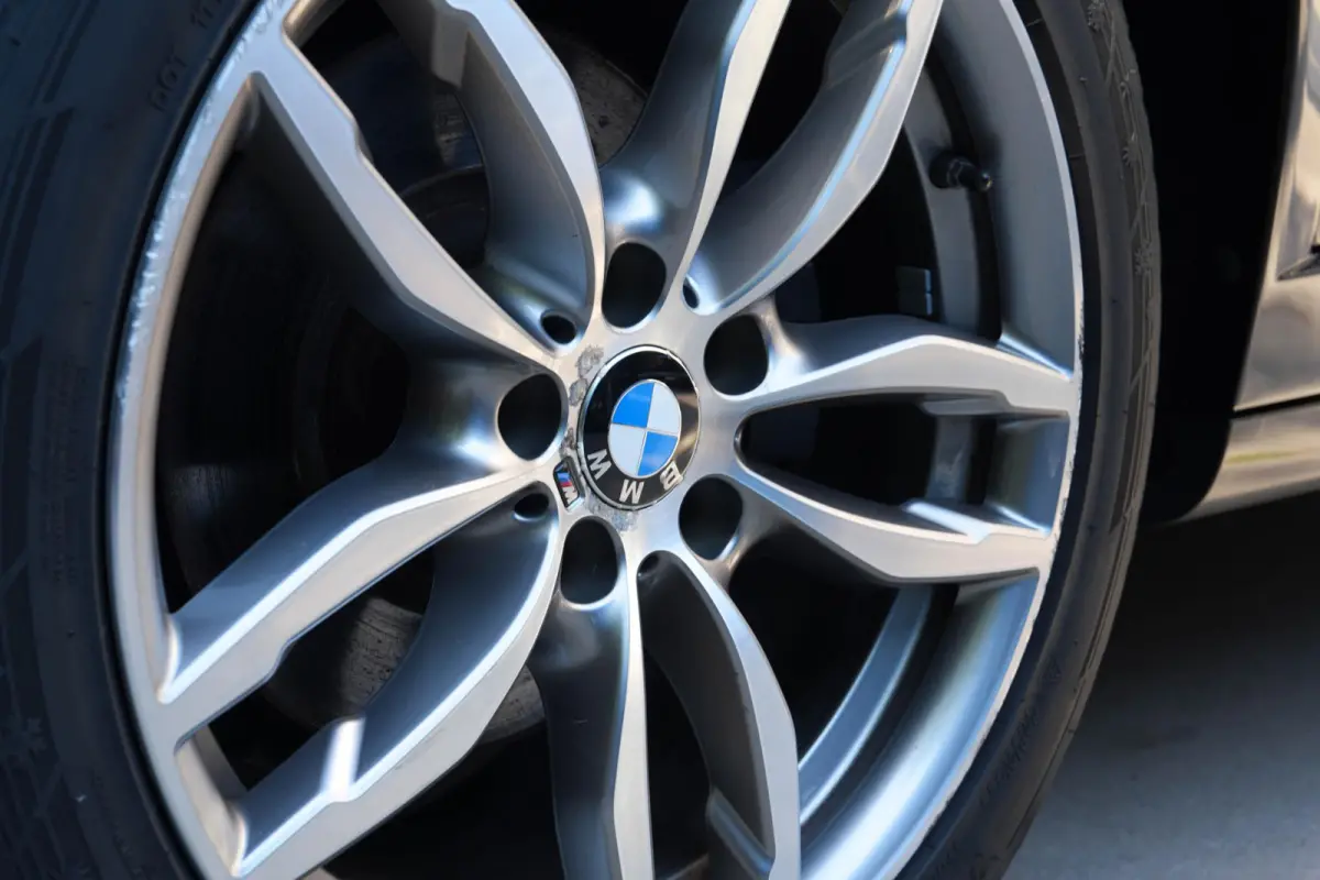 xDrive20i M-Sport | Panorama | Trekhaak | Leder | Navigatie