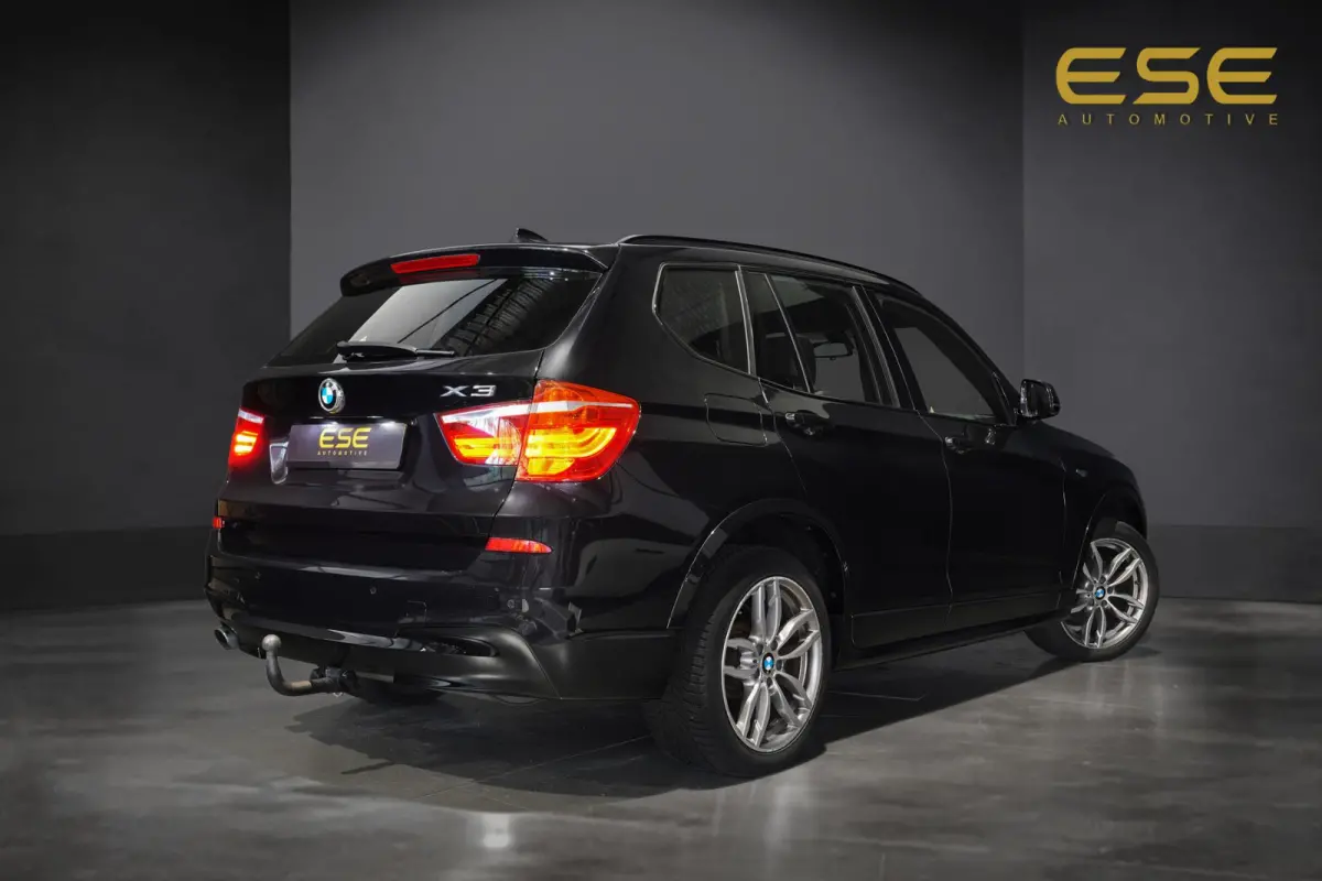 xDrive20i M-Sport | Panorama | Trekhaak | Leder | Navigatie