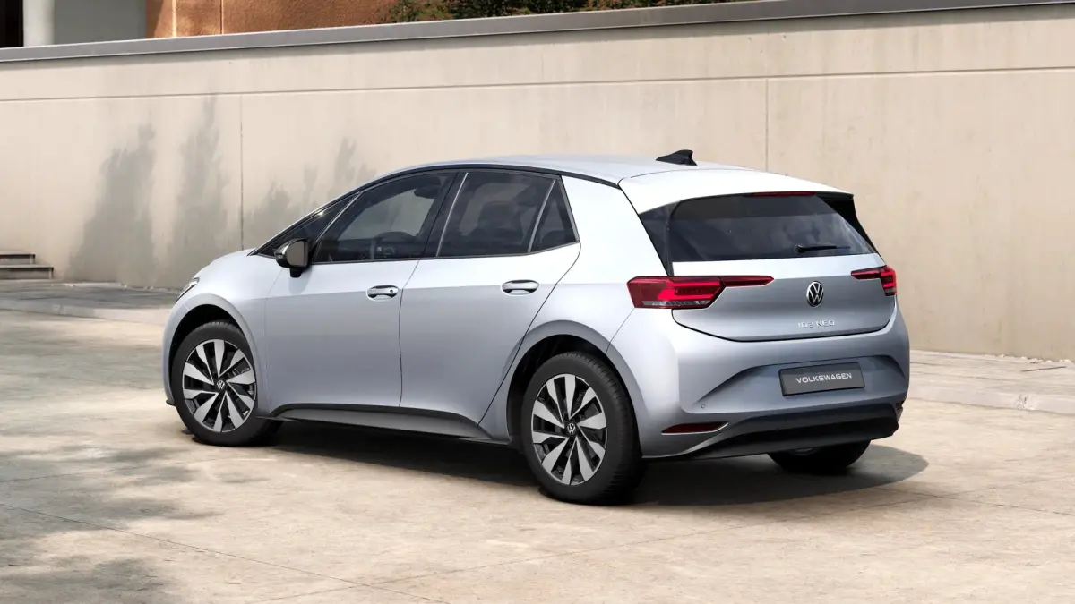 Life | Airconditioning automatisch, 2-zone (Climatronic) | Automatische afstandsregeling (Adaptive Cruise Control) | Buitenspiegels elektrisch instel-, verwarm- en inklapbaar