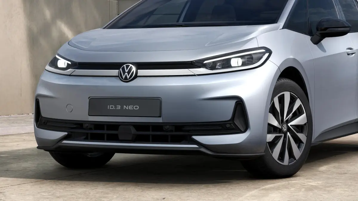 Life | Airconditioning automatisch, 2-zone (Climatronic) | Automatische afstandsregeling (Adaptive Cruise Control) | Buitenspiegels elektrisch instel-, verwarm- en inklapbaar