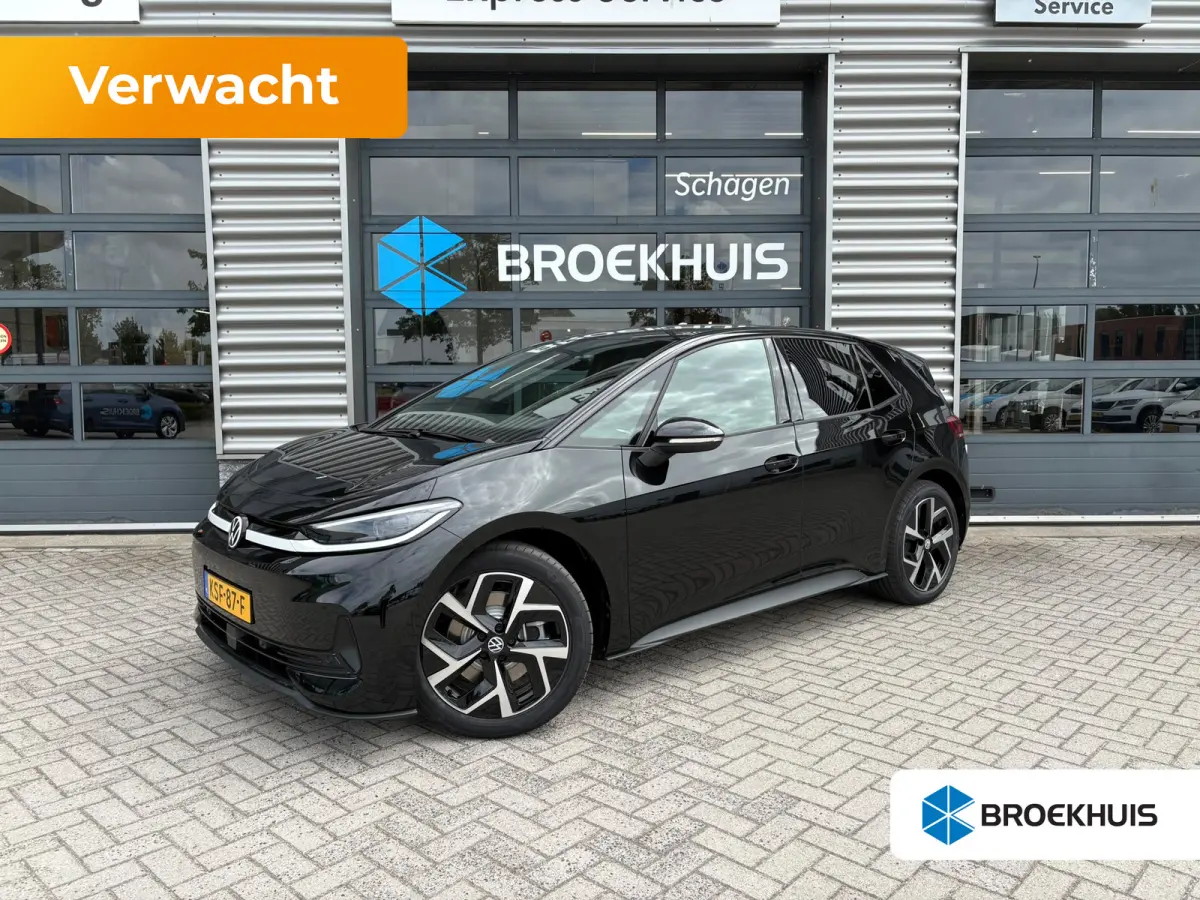 Life | Airconditioning automatisch, 2-zone (Climatronic) | Automatische afstandsregeling (Adaptive Cruise Control) | Buitenspiegels elektrisch instel-, verwarm- en inklapbaar