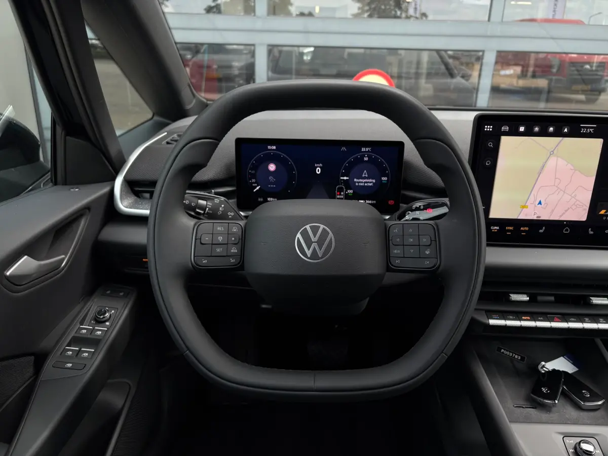 Life | Airconditioning automatisch, 2-zone (Climatronic) | Automatische afstandsregeling (Adaptive Cruise Control) | Buitenspiegels elektrisch instel-, verwarm- en inklapbaar