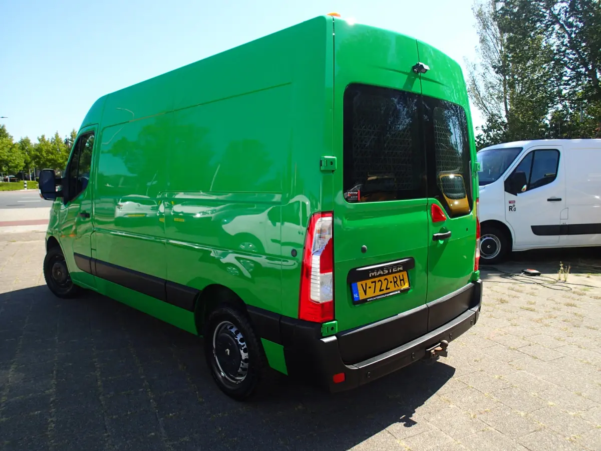 T35 2.3 dCi L2H2 VOOORZIEN VAN AIRCO+CRUISE+TREKHAAK !!