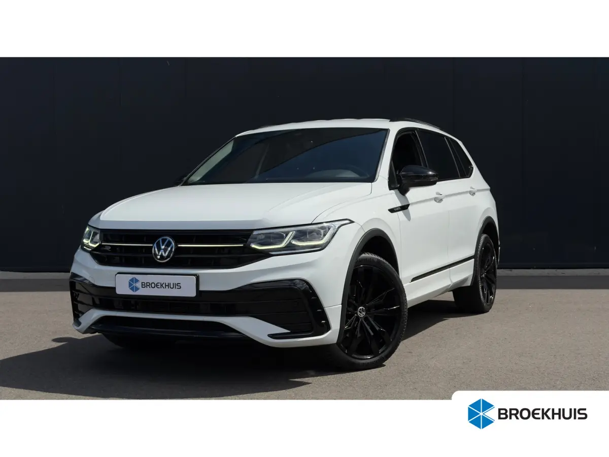 1.5TSI DSG R-Line 7st | Camera | Apple Carplay | Blackline | | Camera | Navigatie | Apple Carplay |