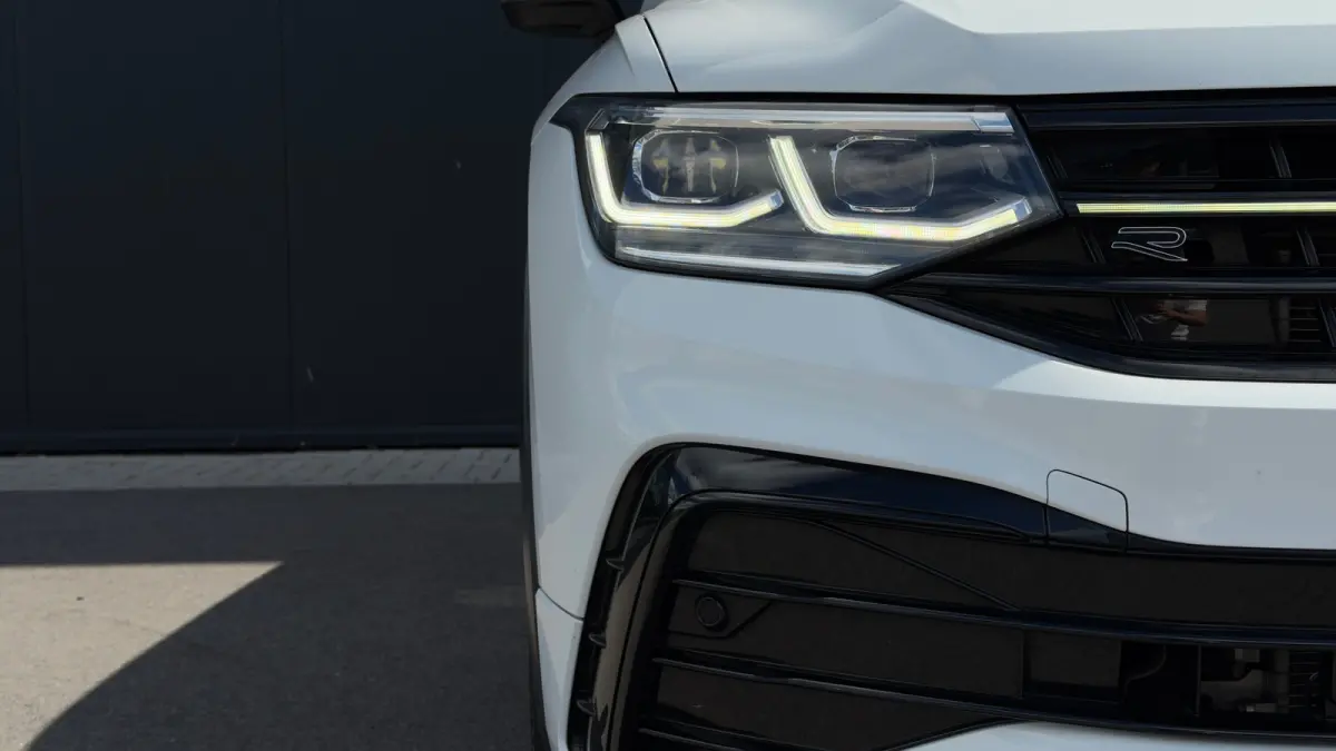 1.5TSI DSG R-Line 7st | Camera | Apple Carplay | Blackline | | Camera | Navigatie | Apple Carplay |