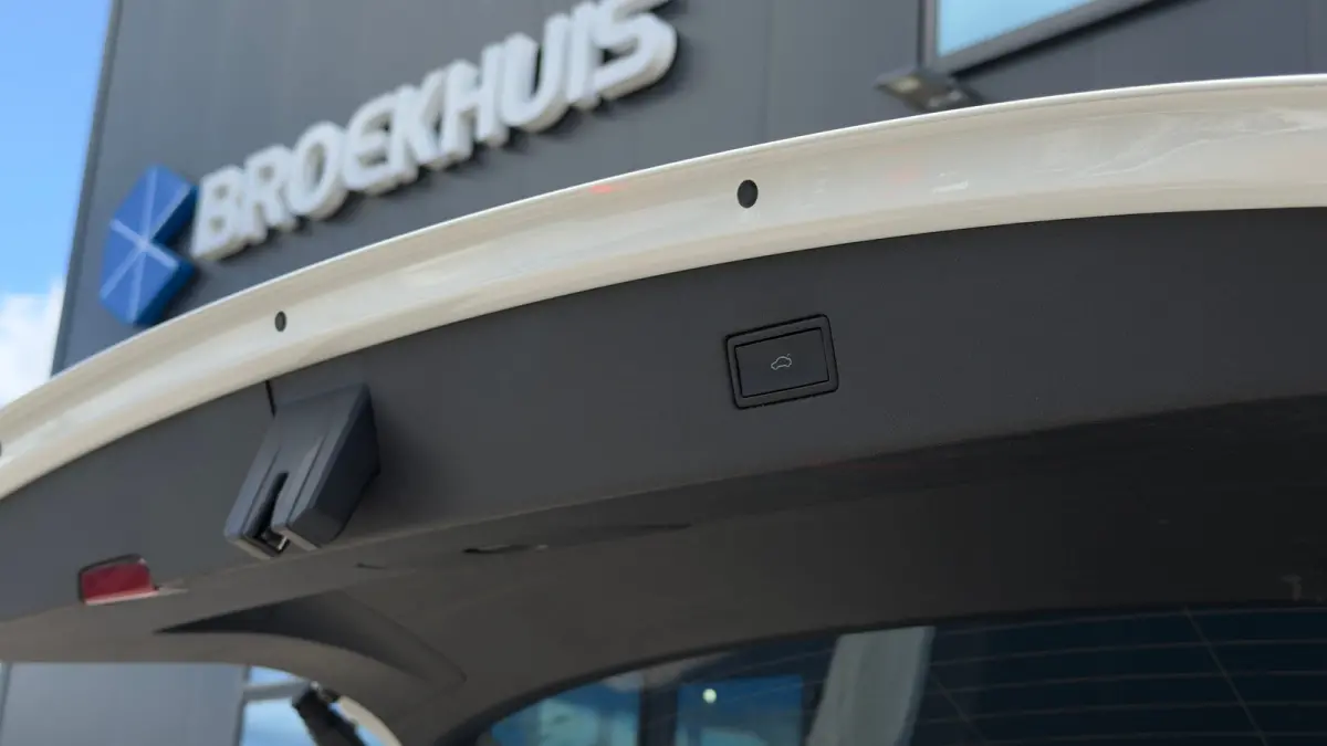 1.5TSI DSG R-Line 7st | Camera | Apple Carplay | Blackline | | Camera | Navigatie | Apple Carplay |